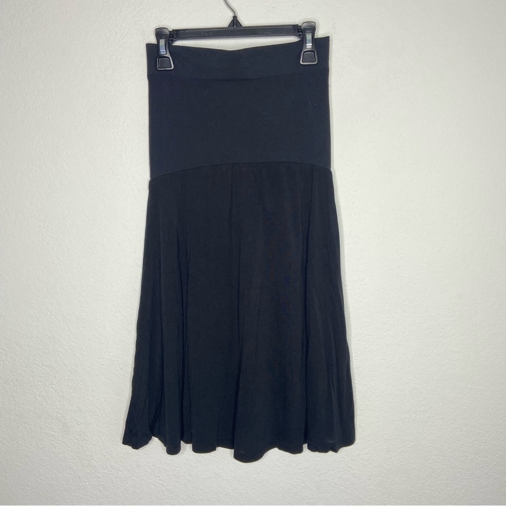Ingrid & Isabel Black Flowy Maternity Skirt Size S